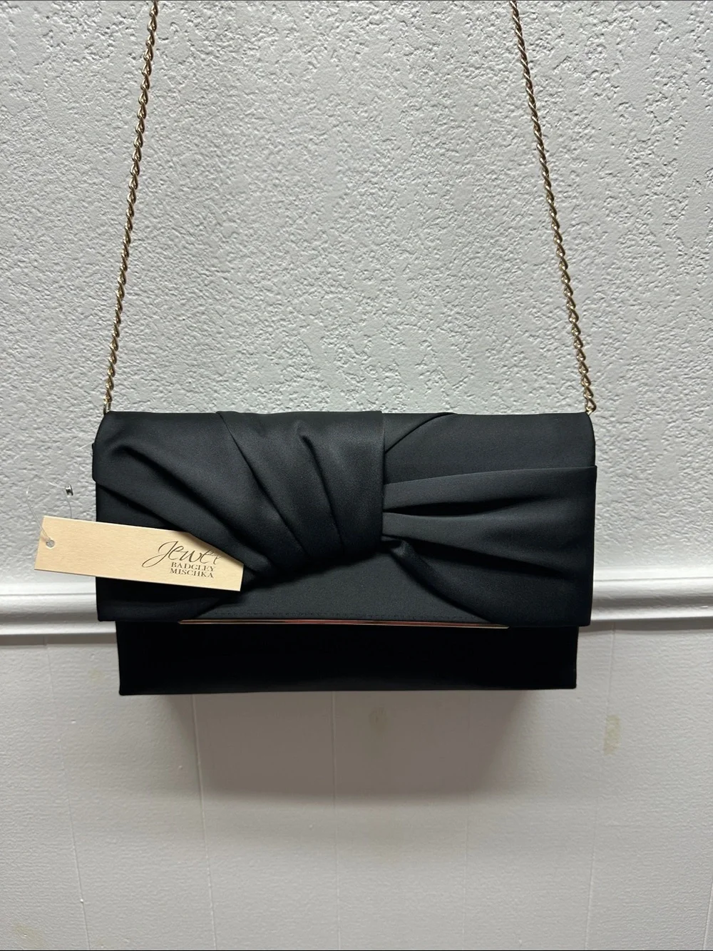 K164 Badgley Mischka Black Satin Knot-Front Evening Clutch Gold Chain Crossbody